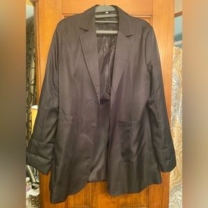 Women's XL black suit blazer! Great for work or out on the town!